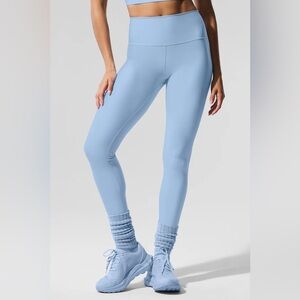 Alo Yoga High-Waist Airlift Legging - Seashell Blue or Tile blue Small